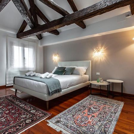 Apartmán San Pantalon Luxury Penthouse R&R Benátky Exteriér fotografie