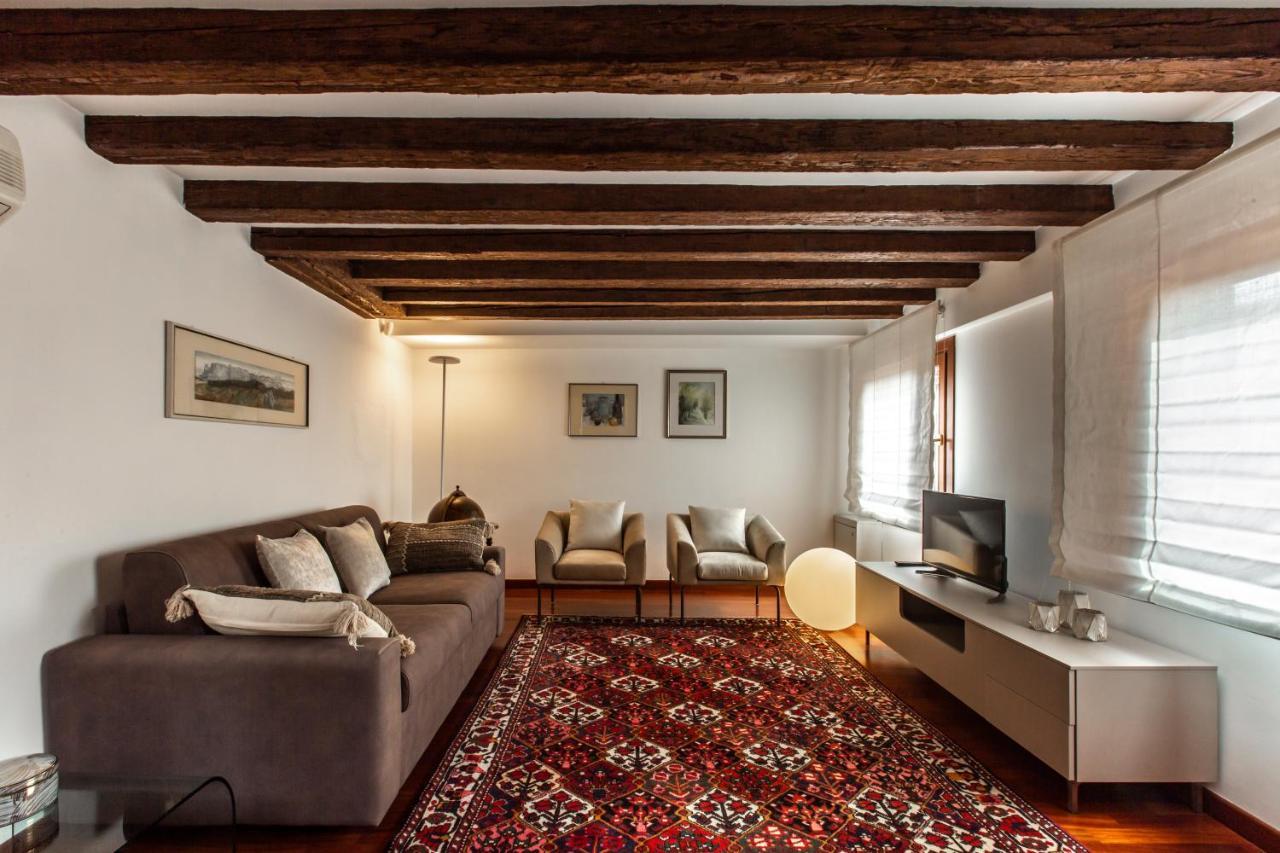 Apartmán San Pantalon Luxury Penthouse R&R Benátky Exteriér fotografie